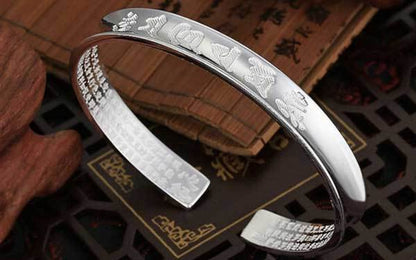 Tibetan Mantra Cuff Bracelet with Heart Sutra - Silver